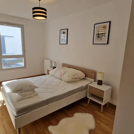 Modern And Comfortable 2-bedroom Near The Center